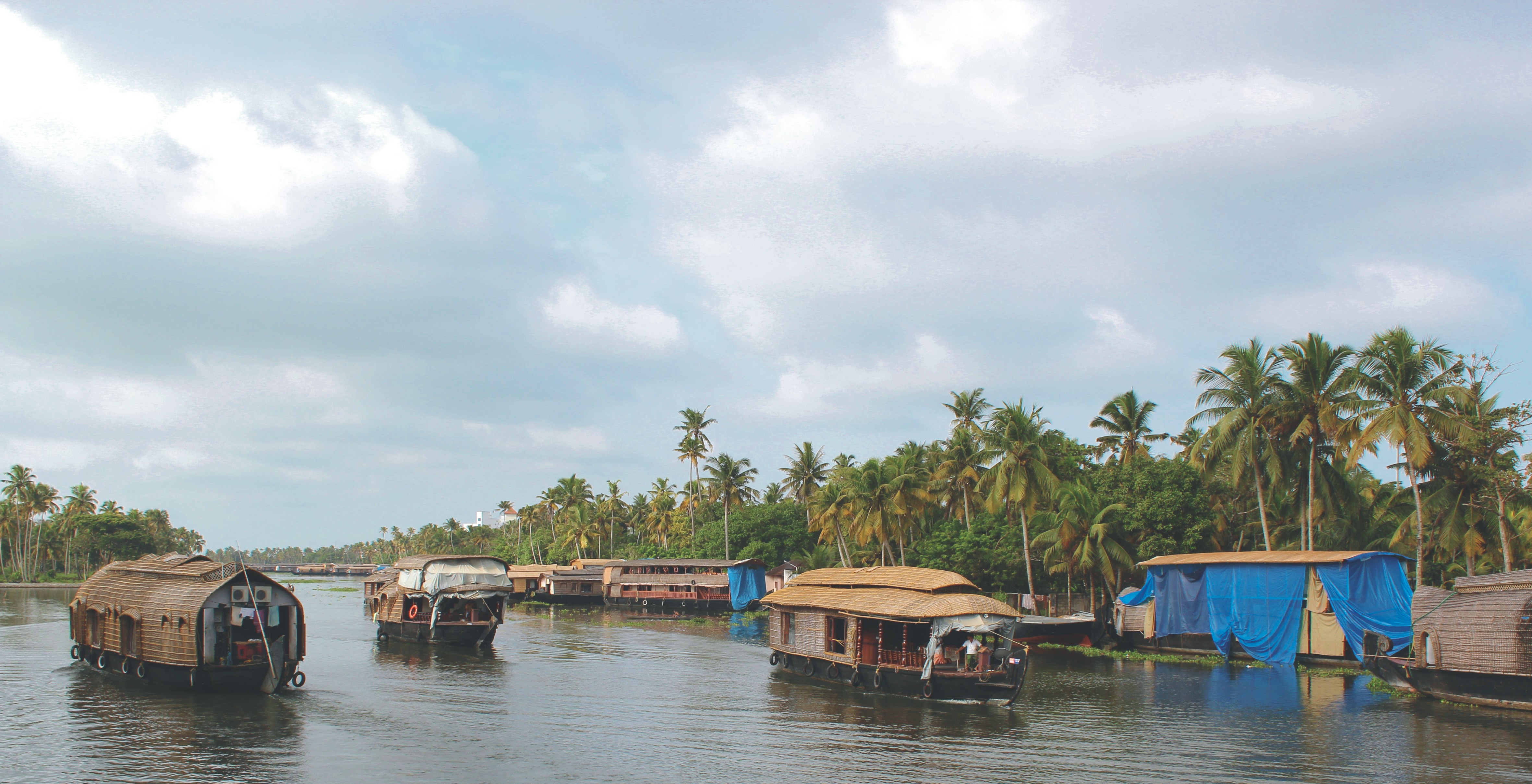 WasteManagement_ House Boat1