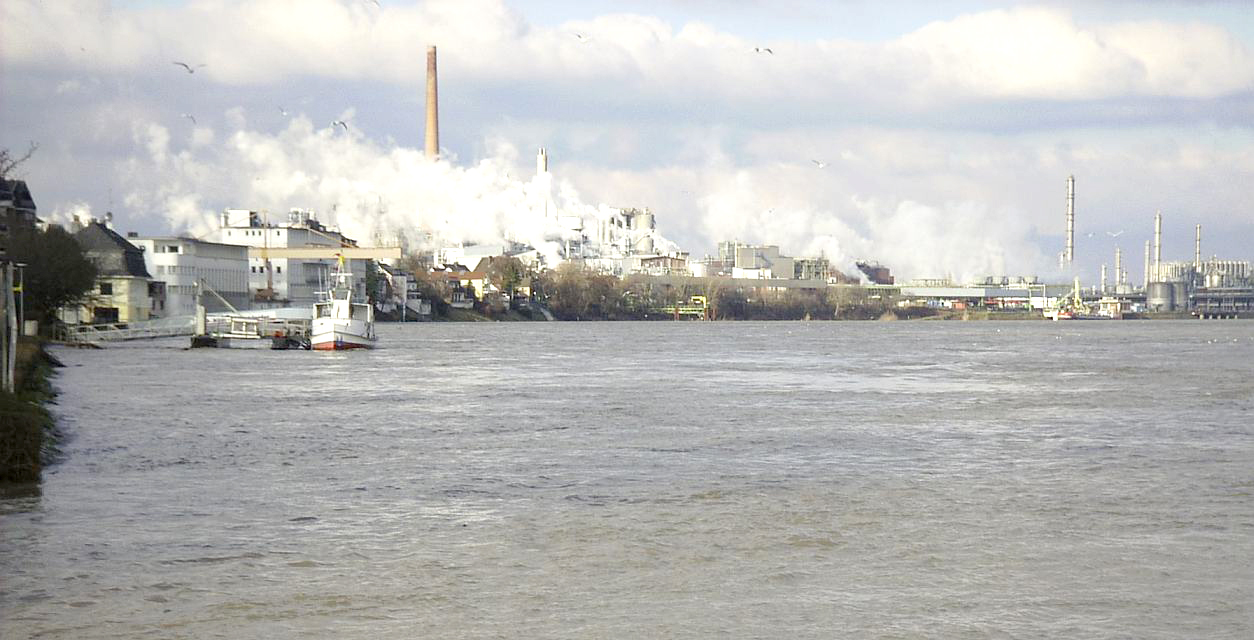 Rhine with chemical industry at wesseling