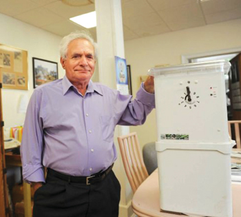 Antonio Vitta Stands with his Ecologic Solution