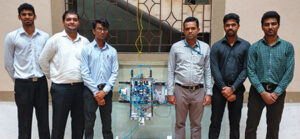 Glass-Cleaning-Robot