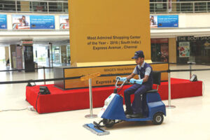 Mall-Cleaning