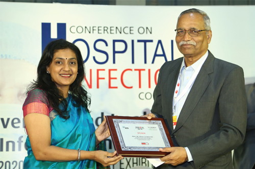 LtoR: Renu Ramakrishnan, Virtual Info System Pvt Ltd and Prof. Dr Abhay Chowdhary, Professor & Head of Microbiology, DY Patil University, School of Medicine, Hospital & Research Center
