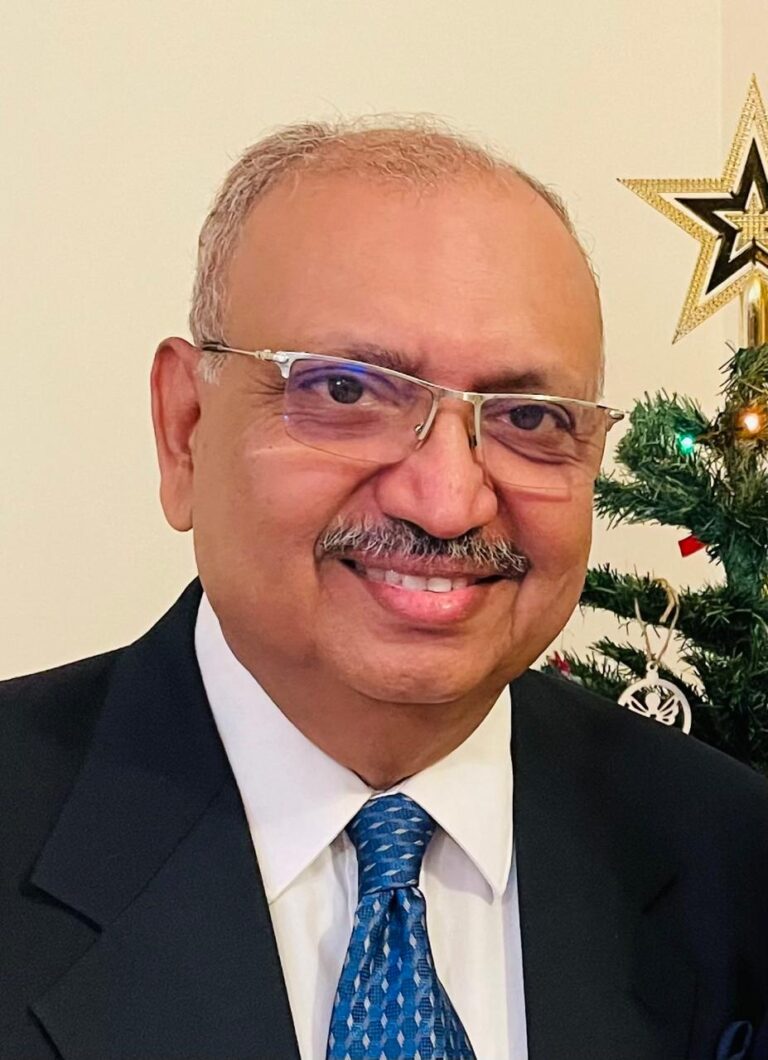Dr Anthony de Sa