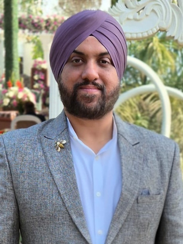 The Discipline Behind Cleanliness 33 Mandeep Singh Padam 2 Sanjha Chullah owner