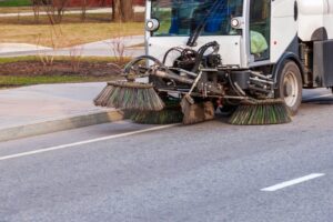 MCD to Deploy 70 Mechanised Road Sweepers in Delhi 15 Road sweeping